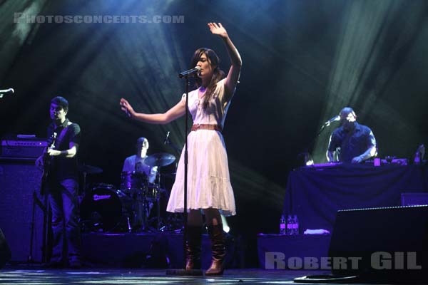 MORCHEEBA - 2008-05-14 - PARIS - Grand Rex - Amanda Zamolo - Paul Godfrey